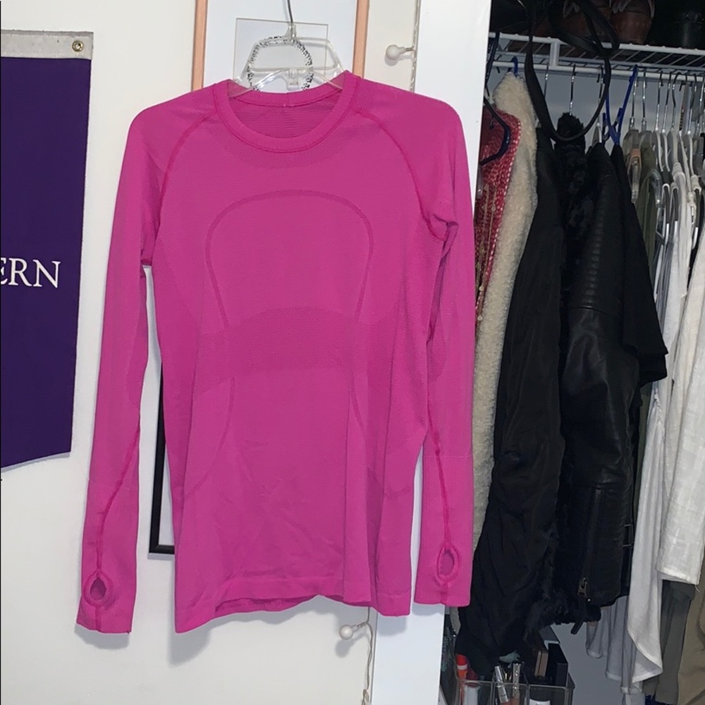 Lululemon pink workout top
